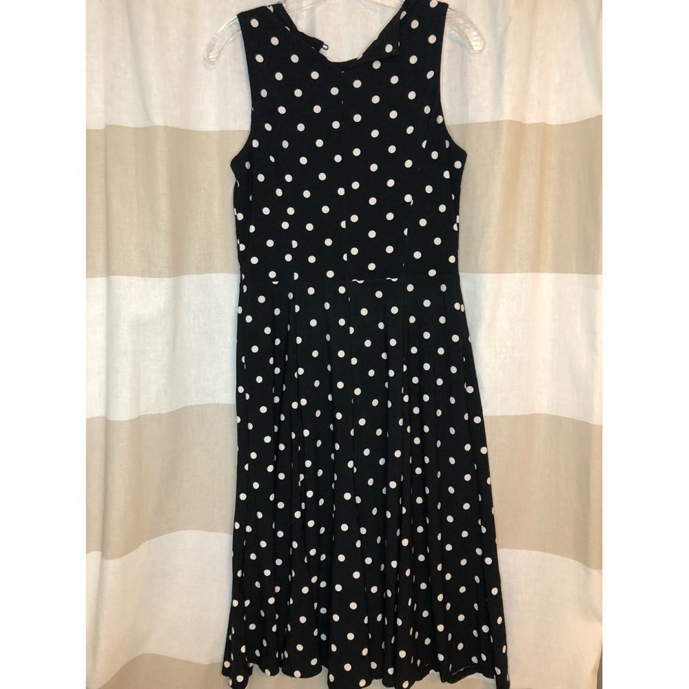 Flowy Polka Dot Dress - Picture 9 of 11